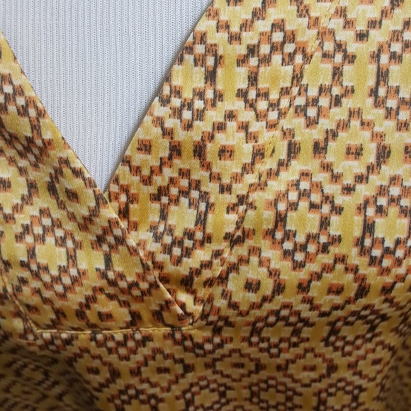 Liz Claiborne Top - Picture 2 of 4